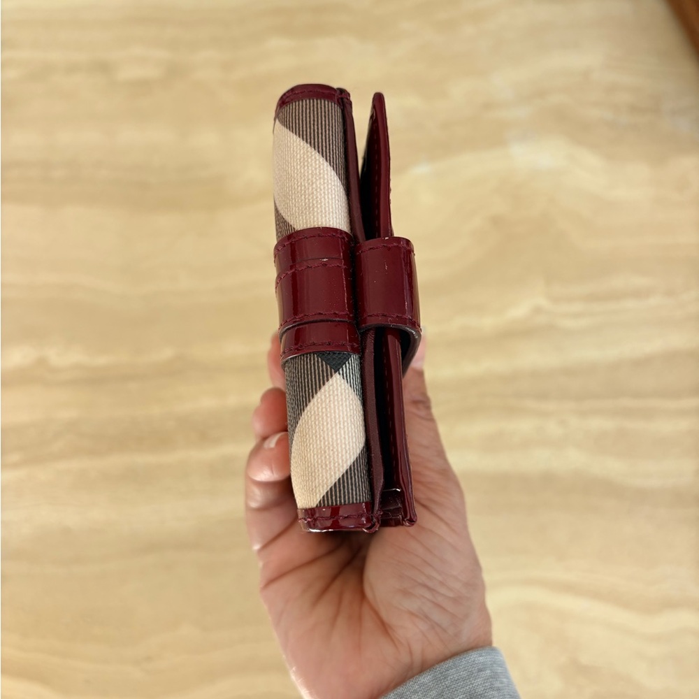 Burberry Super Nova Check Berry and Beige Leather Wallet - Picture 4 of 16